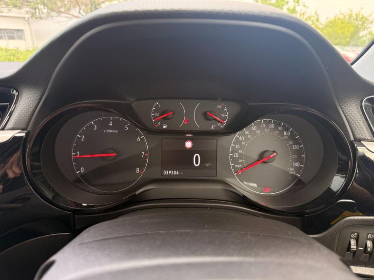 Used Vauxhall Corsa NU22YPX 8