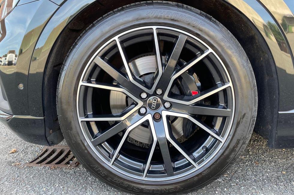 Audi Q8 Photo at-80df58c0705e40ecb1b07f9aa9369900.jpg