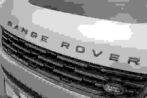 Land Rover Range Rover Sport Photo at-80eed396fcf147b998984507441e7287.jpg