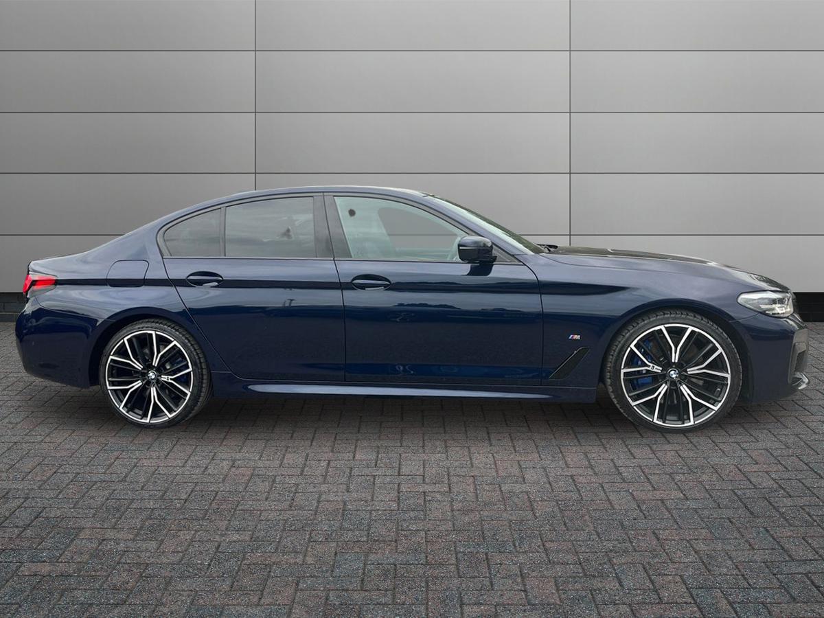 BMW 5 Series Photo 5