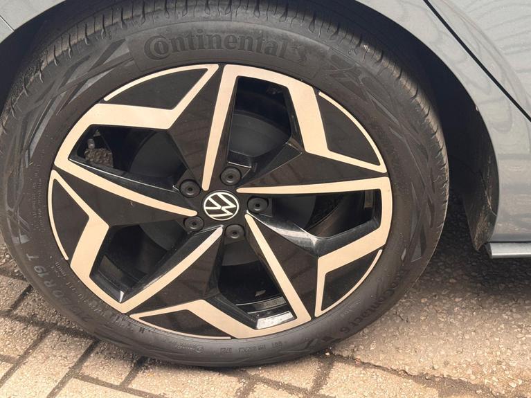 Used Volkswagen ID.3 WT70BXK 10
