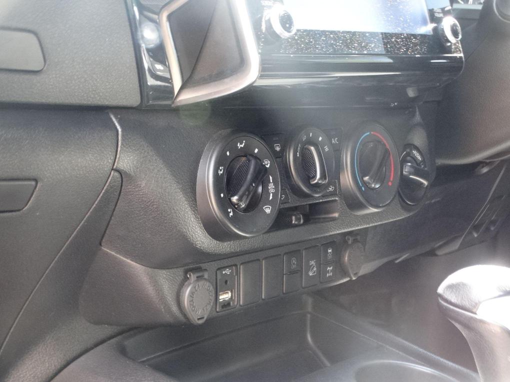 Used Toyota Hilux GC21BGZ 20