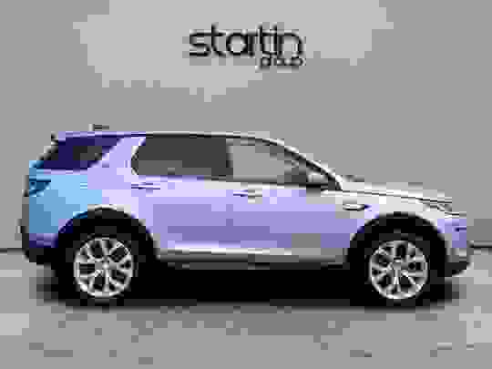 Land Rover Discovery Sport Photo at-81a2d1a7a3fb4968834ed0698057531f.jpg