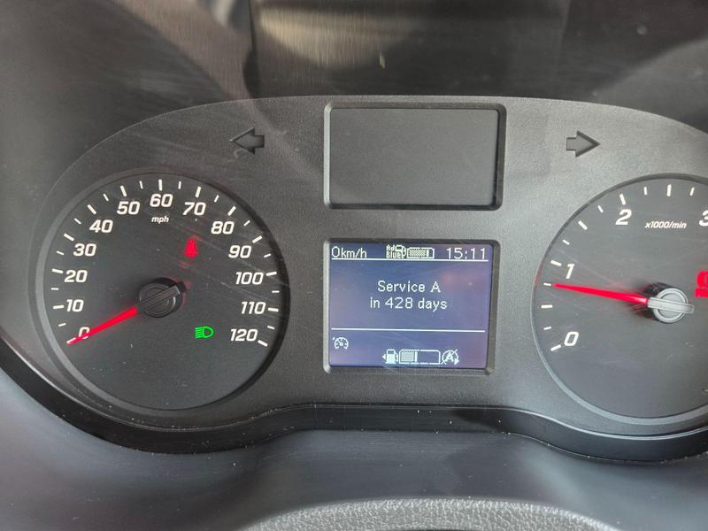 Mercedes-Benz Sprinter Photo at-81c1eb671e714061b6718073fb0384b7.jpg