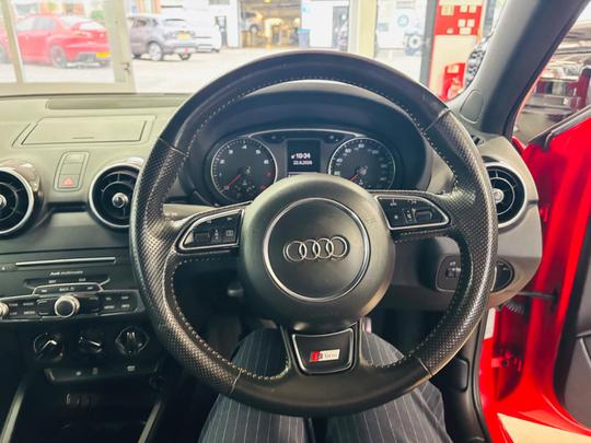 Audi A1 Photo at-81c346371ccb4fdc9340386bc155ab23.jpg