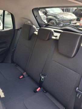 Suzuki Swift Photo 11
