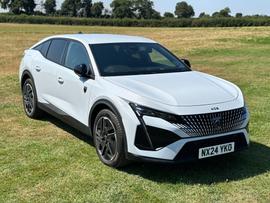 Peugeot 408 Photo 7