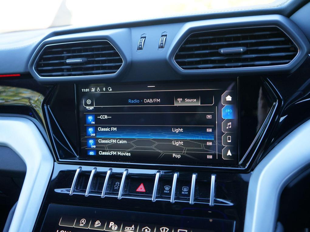 Used LAMBORGHINI Urus VN71OHA 38