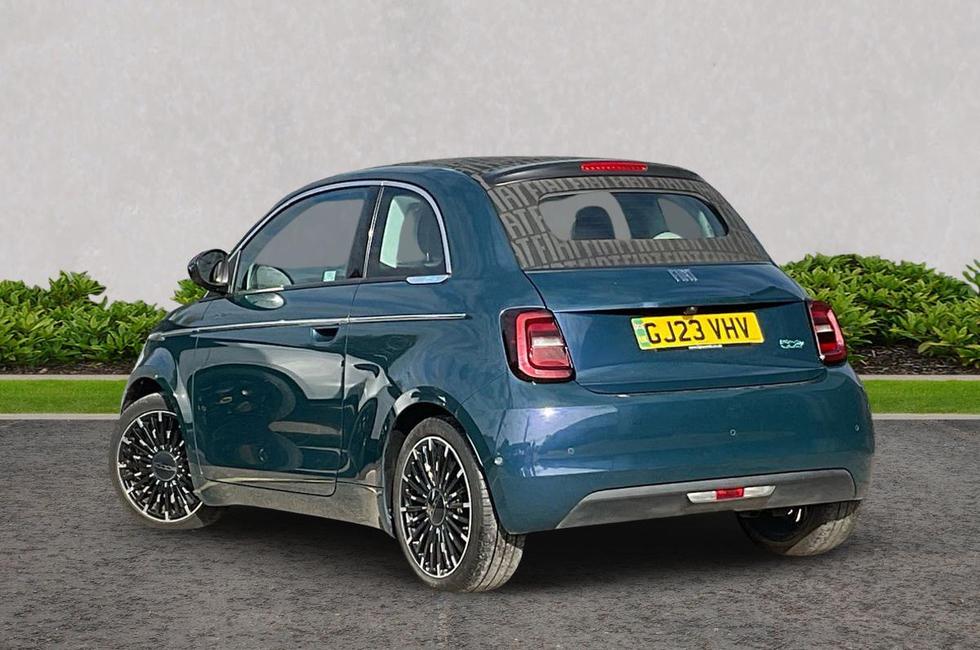 Fiat 500e C Photo at-81fa3423db25429db90cbd094fdafeda.jpg