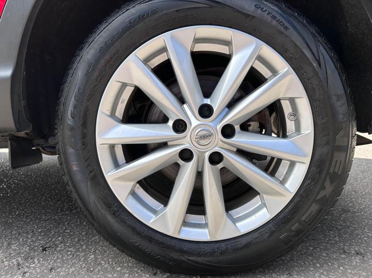 Used Nissan Qashqai CU66TMO 17