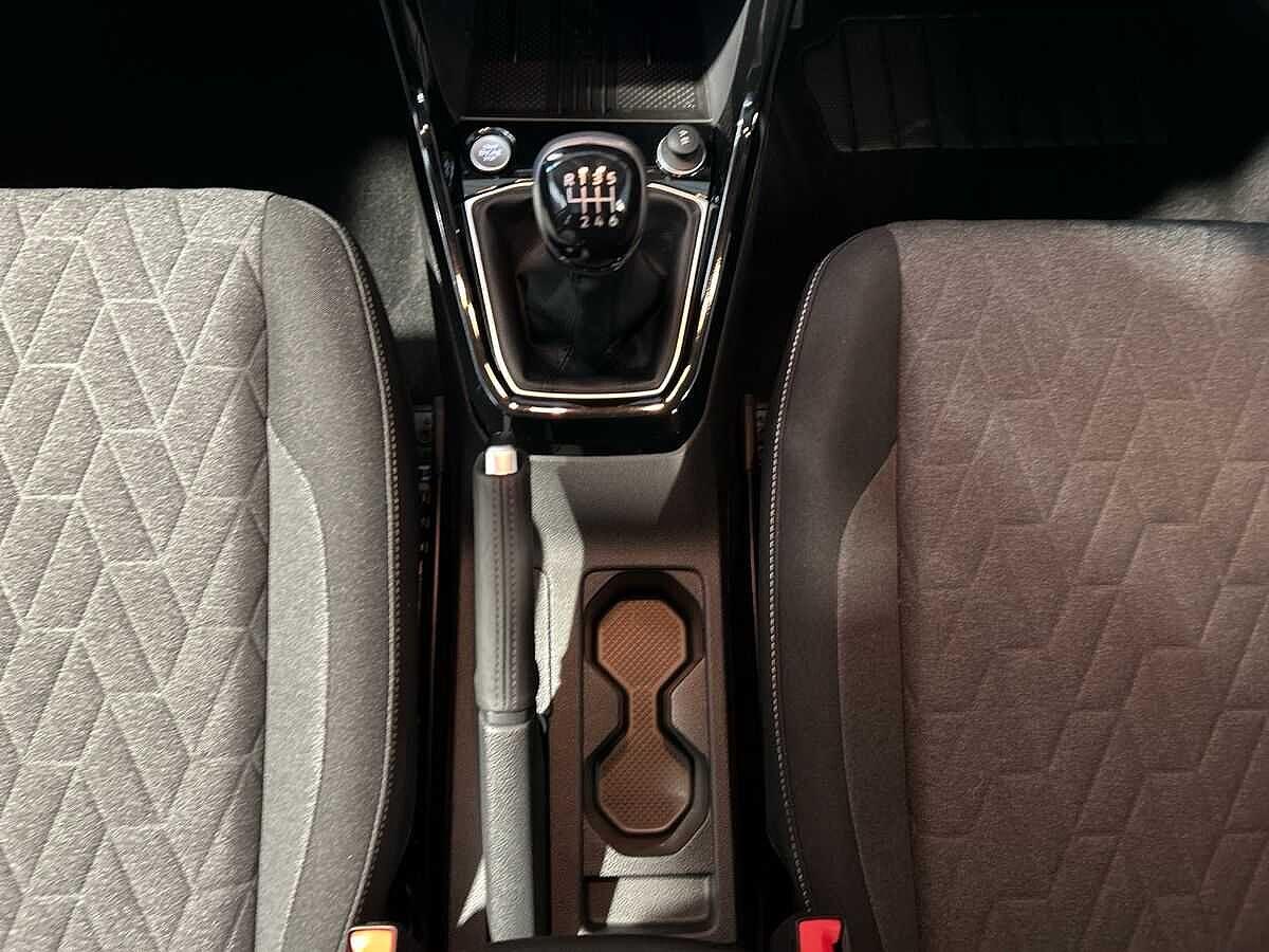 Volkswagen T-Cross Photo at-820c7422b76b4e62ae5f1bd27b2a2e6e.jpg