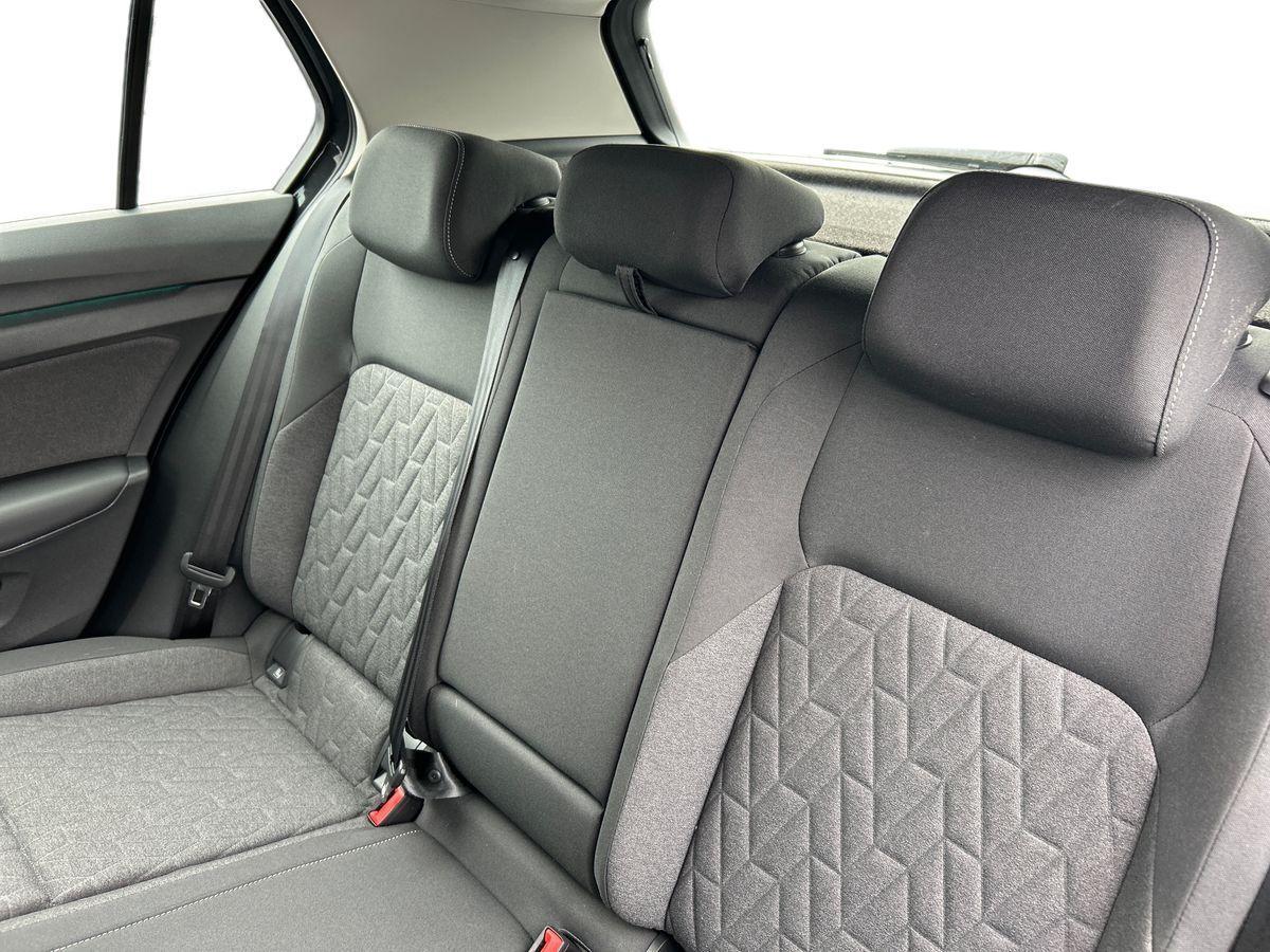 Volkswagen Golf Photo at-8210feac54b747ca9c679bac6c31f7bf.jpg
