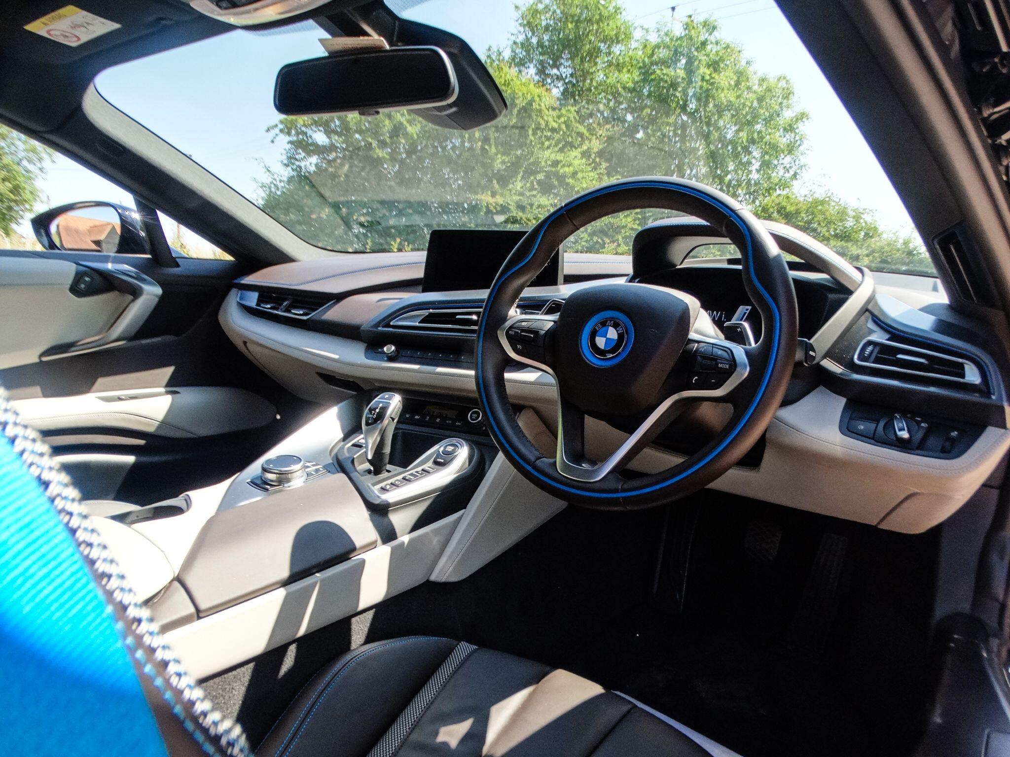 BMW i8 1.5 7.1kWh Auto 4WD Euro 6 (s/s) 2dr — photo 21