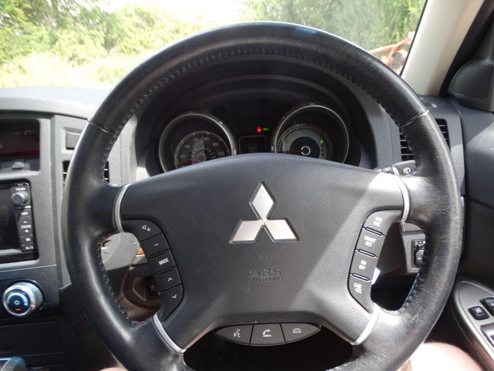 Used Mitsubishi Shogun YS63AOU 7