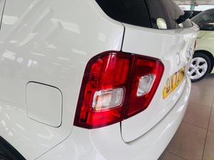 Suzuki Ignis Photo 16