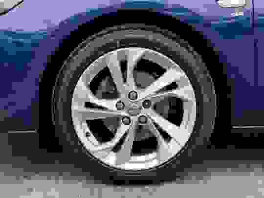 Vauxhall Astra Photo at-828375e0807342aaa33087a738f3b515.jpg
