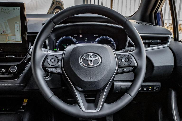 Used Toyota Corolla FL75SRU 26