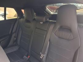 Mercedes-Benz CLA Photo 9