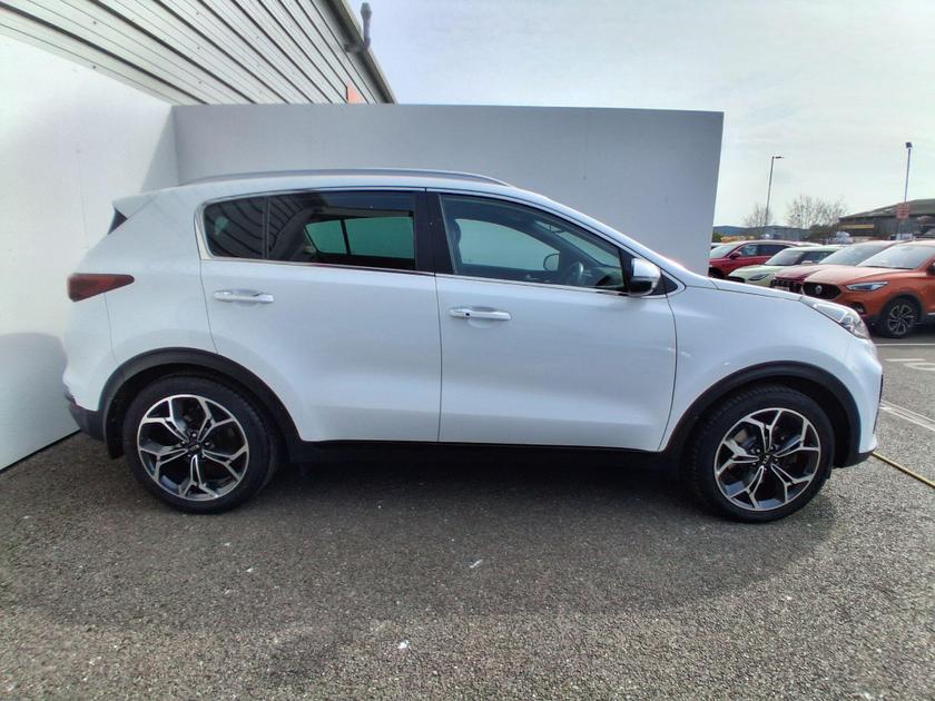 Kia Sportage Photo at-82a34212ecaa44538a5e2d0d773a5696.jpg
