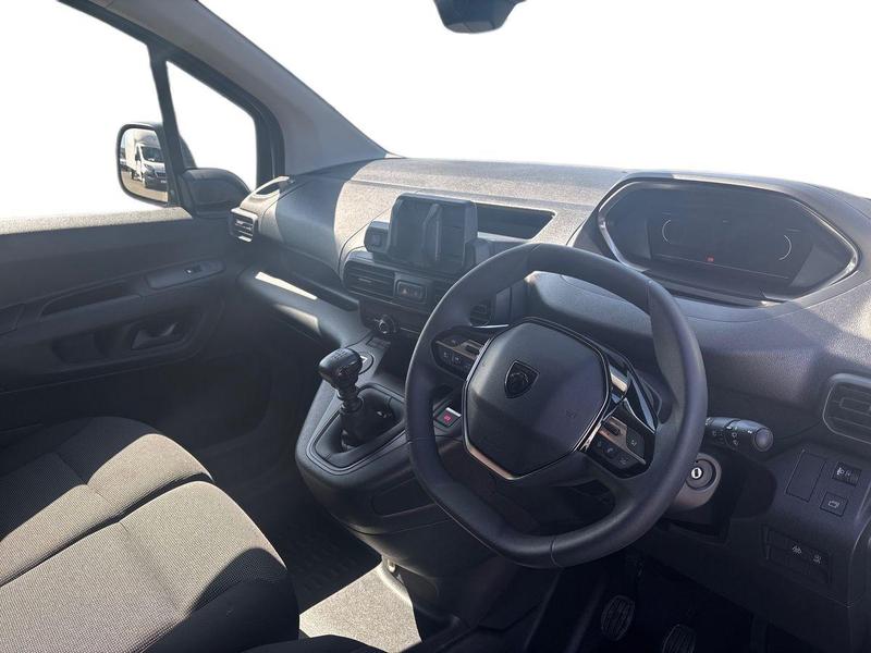 Used Peugeot Partner NU26YZX 11