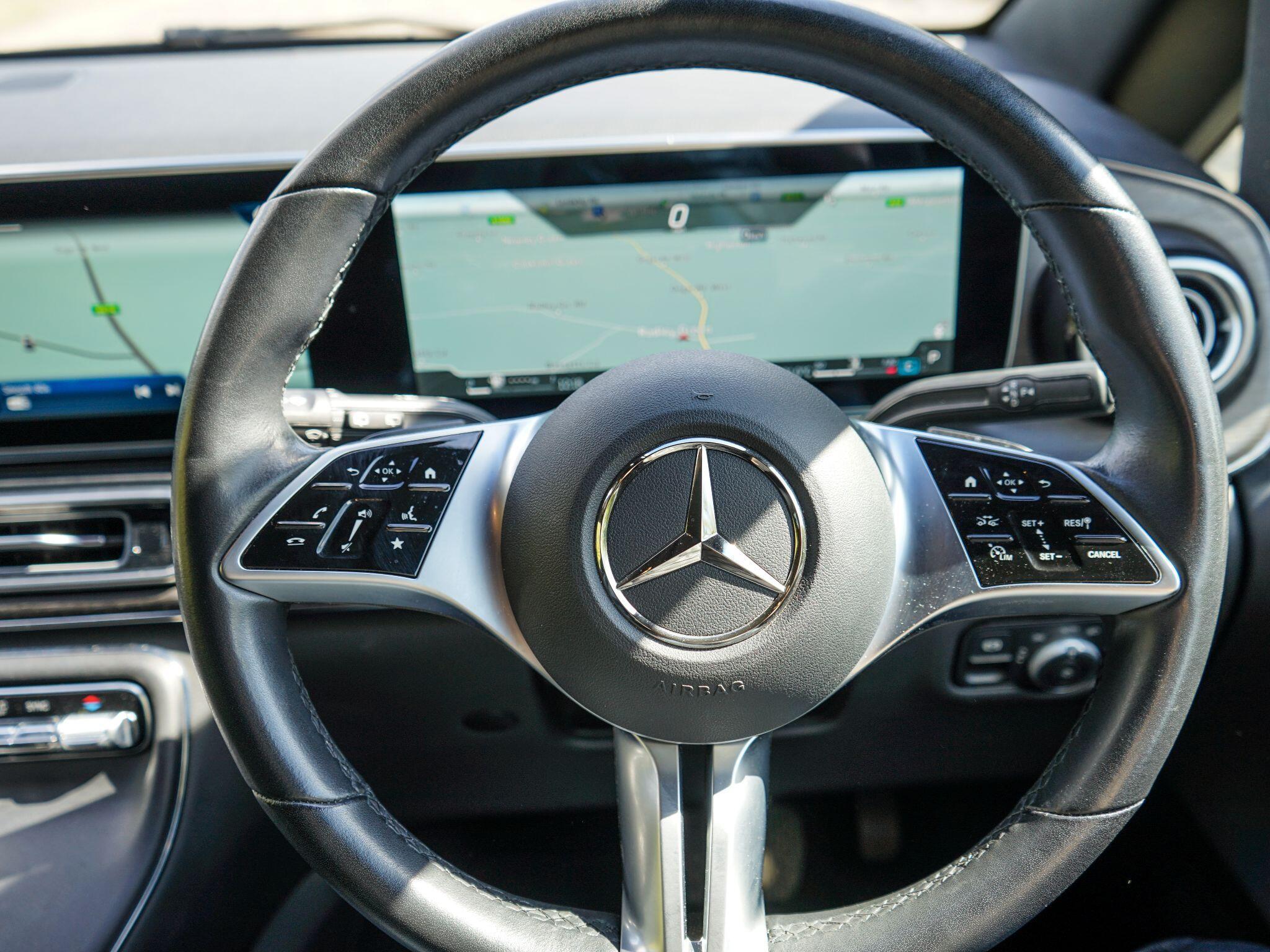 Mercedes-Benz V Class 2.0 V300d Premium G-Tronic+ Euro 6 (s/s) 5dr (8 Seat Extra Long) — photo 7
