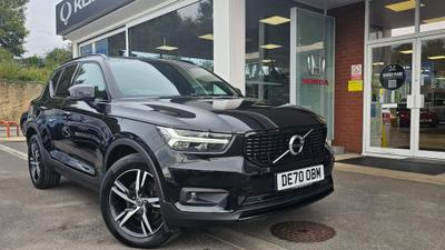 Used 2020 Volvo XC40 2.0 B4 MHEV R-Design Auto Euro 6 (s/s) 5dr at Balmer Lawn Group