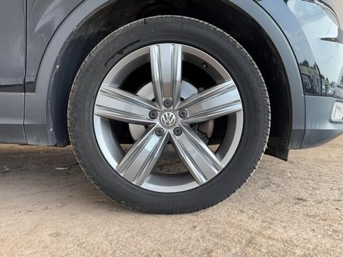 Volkswagen TIGUAN Photo at-8314220d0fdd45e885a494f314e35d43.jpg