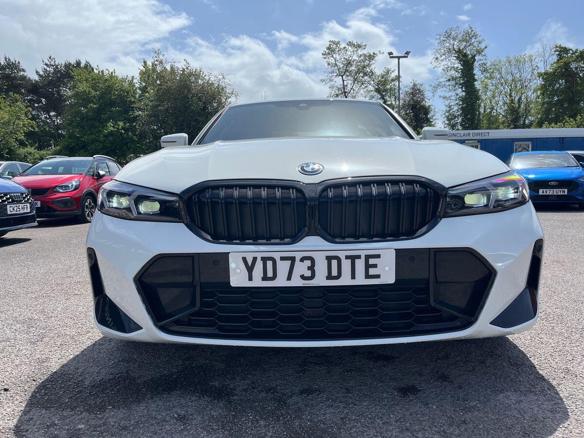 BMW 3 Series Photo 41