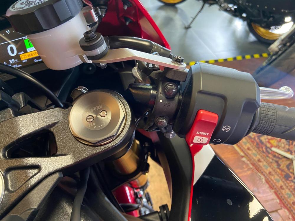 Honda CBR1000RR Fireblade Photo at-83ffe11d626c4d2dbc70f088bf64aa88.jpg
