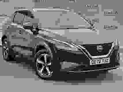 Used 2022 Nissan Qashqai 1.3 DIG-T MHEV N-Connecta XTRON Euro 6 (s/s) 5dr at Martins Group