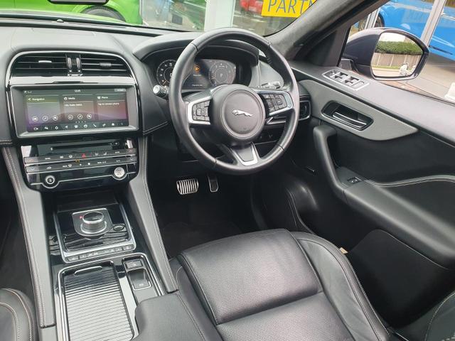 Used Jaguar F-PACE YA69ZDF 17