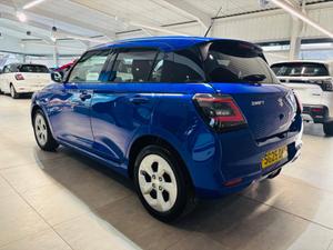 Suzuki Swift Photo 5
