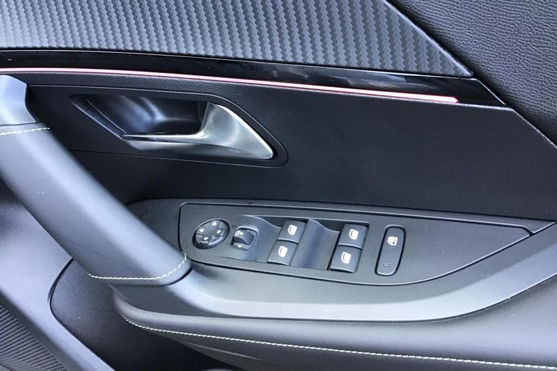 Used Peugeot 2008 KM74MLL 25