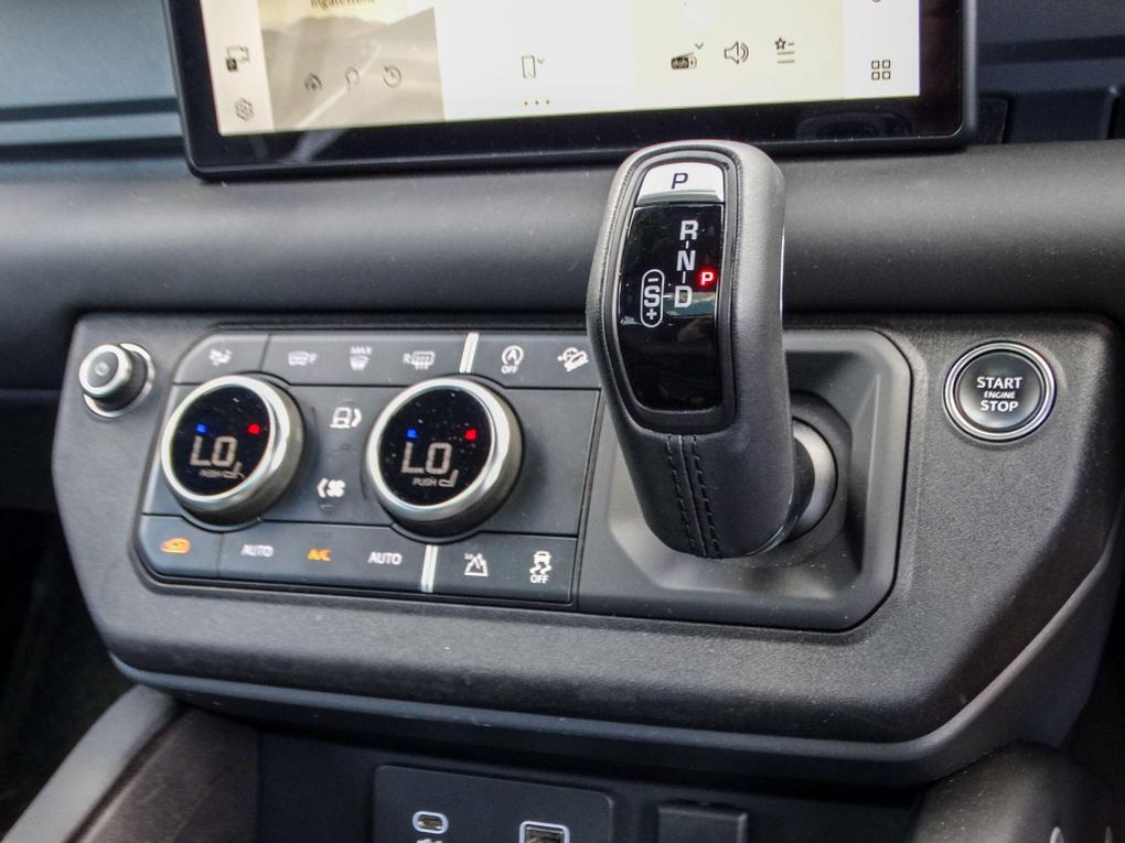 Used Land Rover Defender 110 KF73VKE 36