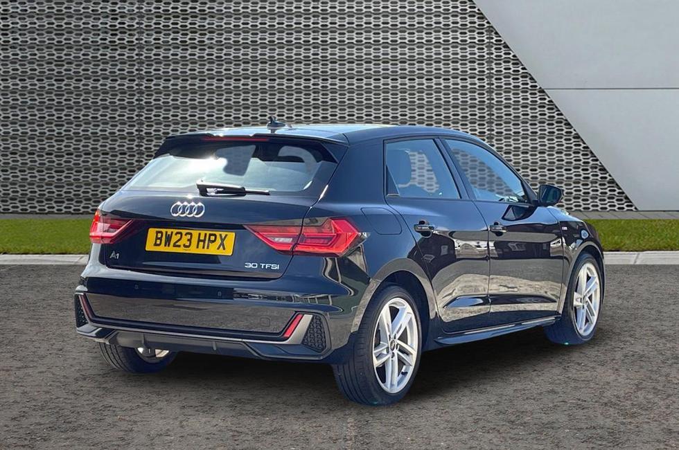 Audi A1 Photo at-8495ce309ea24ad39cf7c7c2d92dab72.jpg