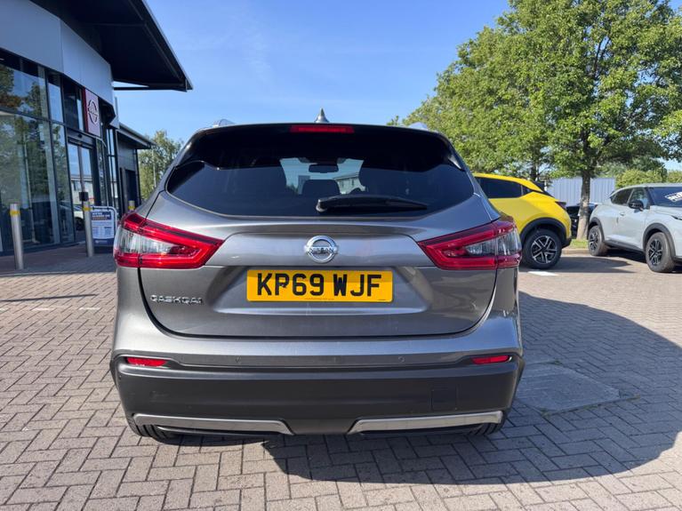 Used Nissan Qashqai KP69WJF 14