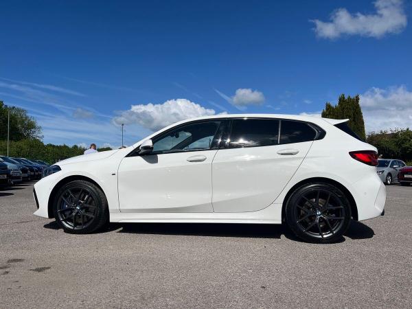 BMW 1 Series Photo at-854911acfadb423494b493d8bc3383a6.jpg