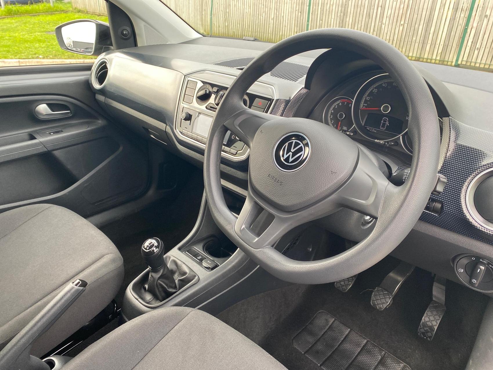 Airbag Volkswagen up 