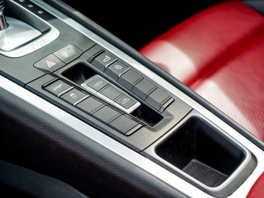 Used Porsche 718 Boxster KU16KPK 18