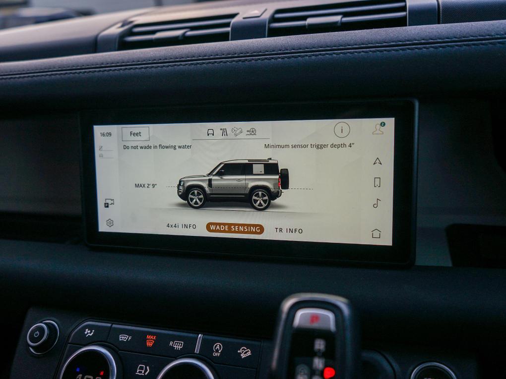 Used Land Rover Defender 90 EN21VHW 35