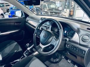 Suzuki Vitara Photo 29