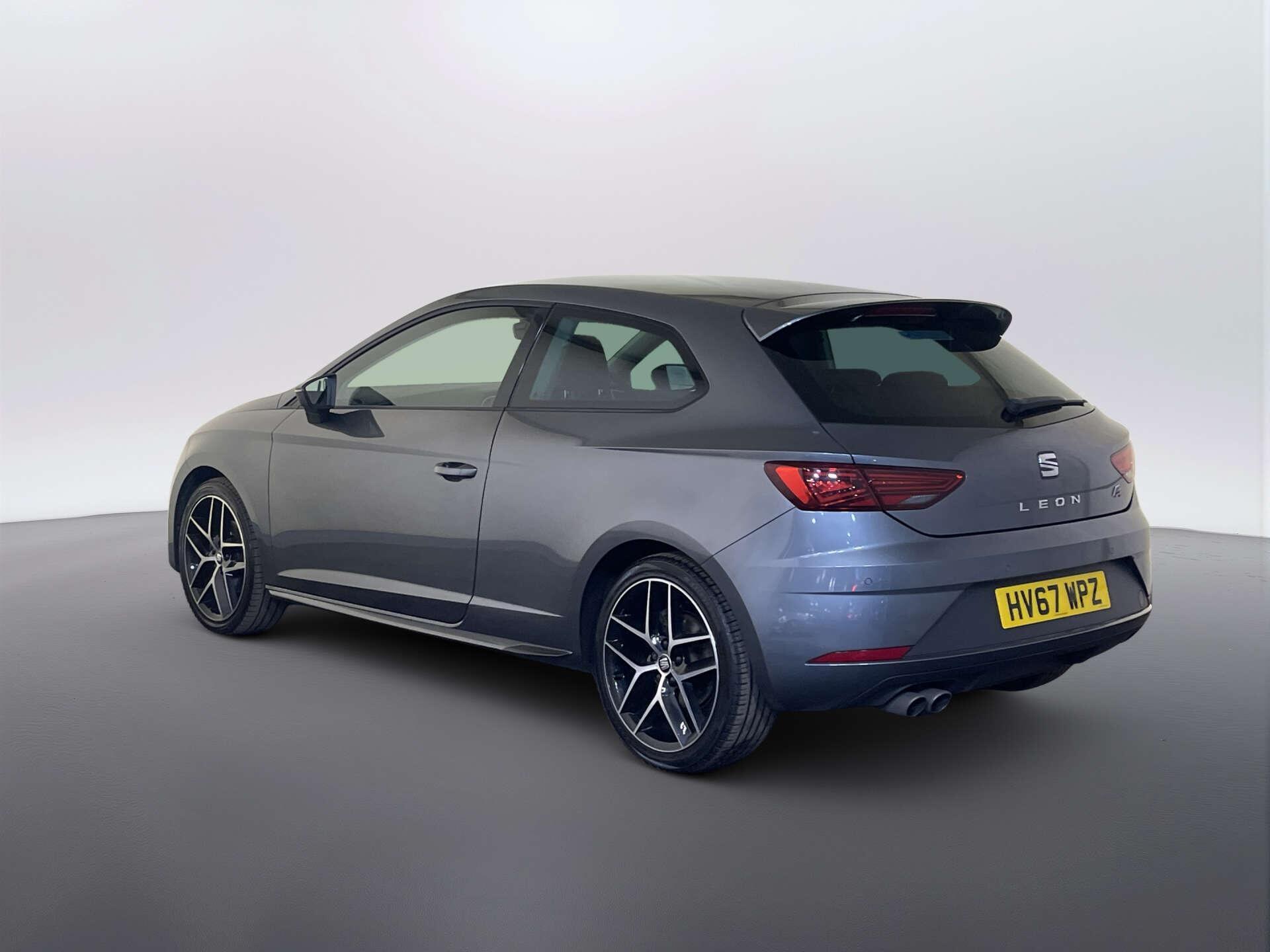 2017 SEAT Leon thumbnail 9