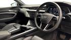 Audi e-tron Photo 4