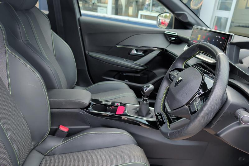 Used Peugeot 208 KJ73YTS 19