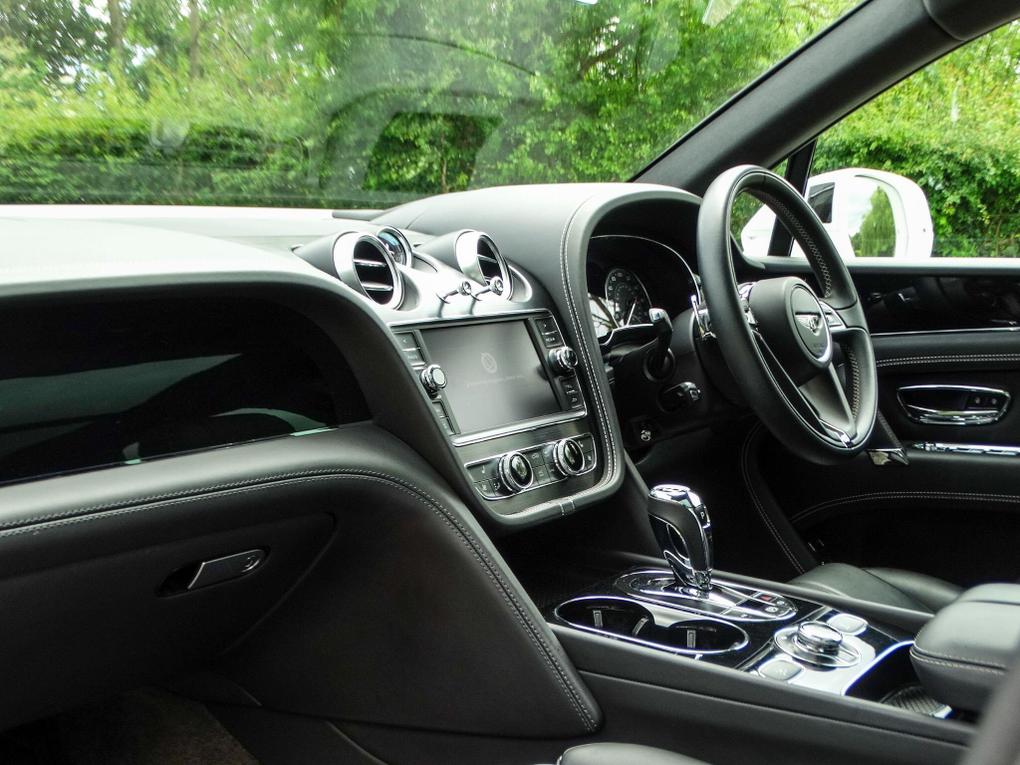 Used Bentley Bentayga LF18RHZ 16