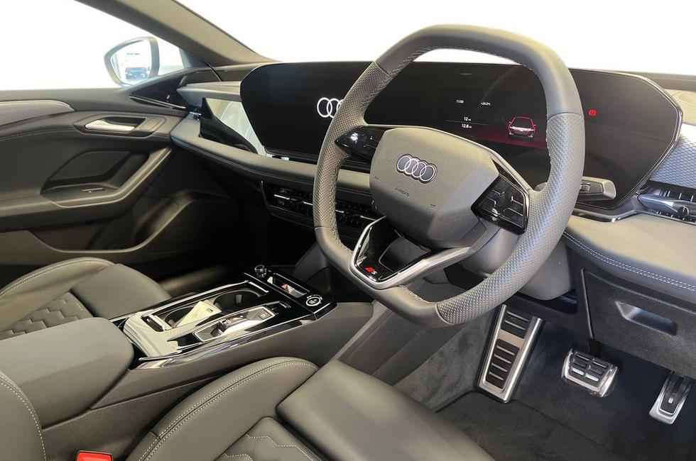 Audi A6 Photo at-863f532871394962afca0900e26ada56.jpg