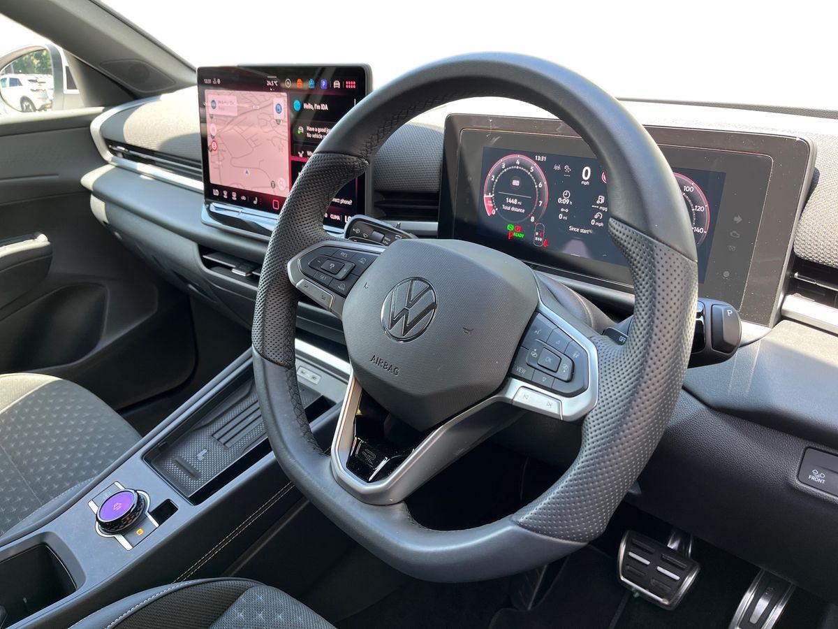 Volkswagen T-Roc Photo at-865d038d5b584b8a83bd22ff4065c969.jpg
