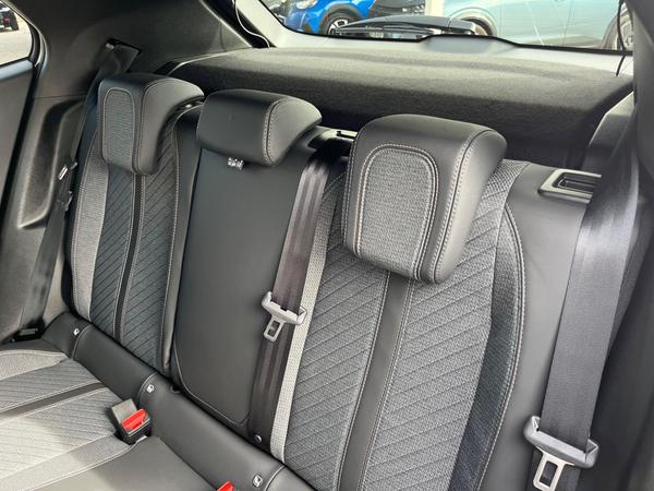 Used Peugeot 2008 BT26HHP 8