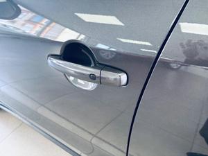 Suzuki S-Cross Photo 16