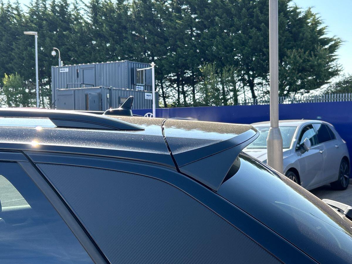 Volkswagen T-Roc Photo at-868d952e84644bc688aaf52d91c37bc9.jpg